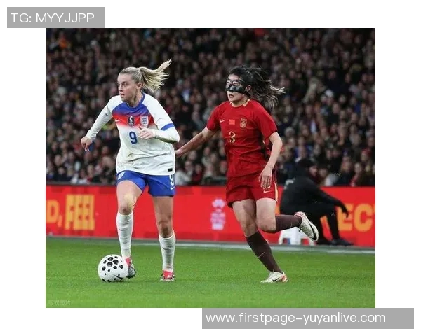 曼联女足迎战阿森纳强强对决引发球迷热议与期待